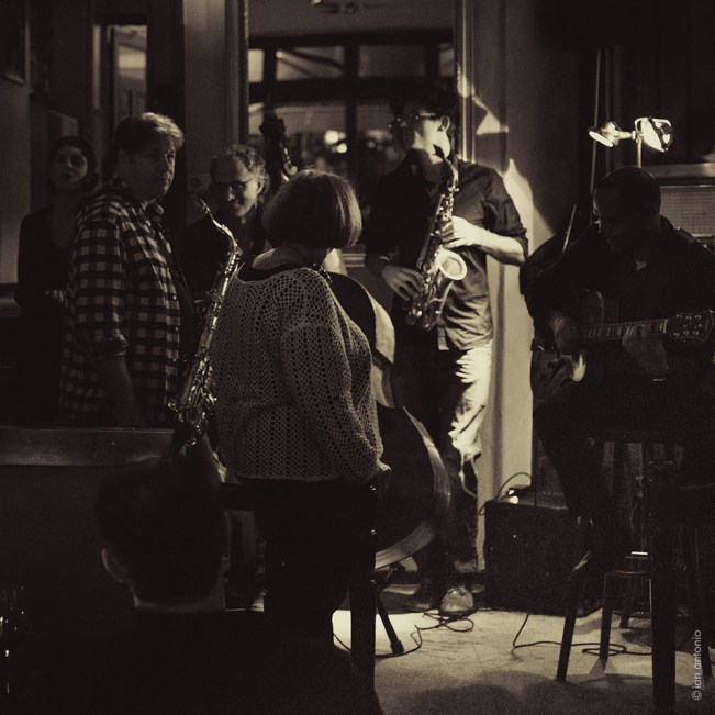 ian-antonio-patterson, ian antonio patterson, dance and stage photography, Schnappshots, ian-antonio-patterson.com, berlin, Mokkabar kreuzberg berlin